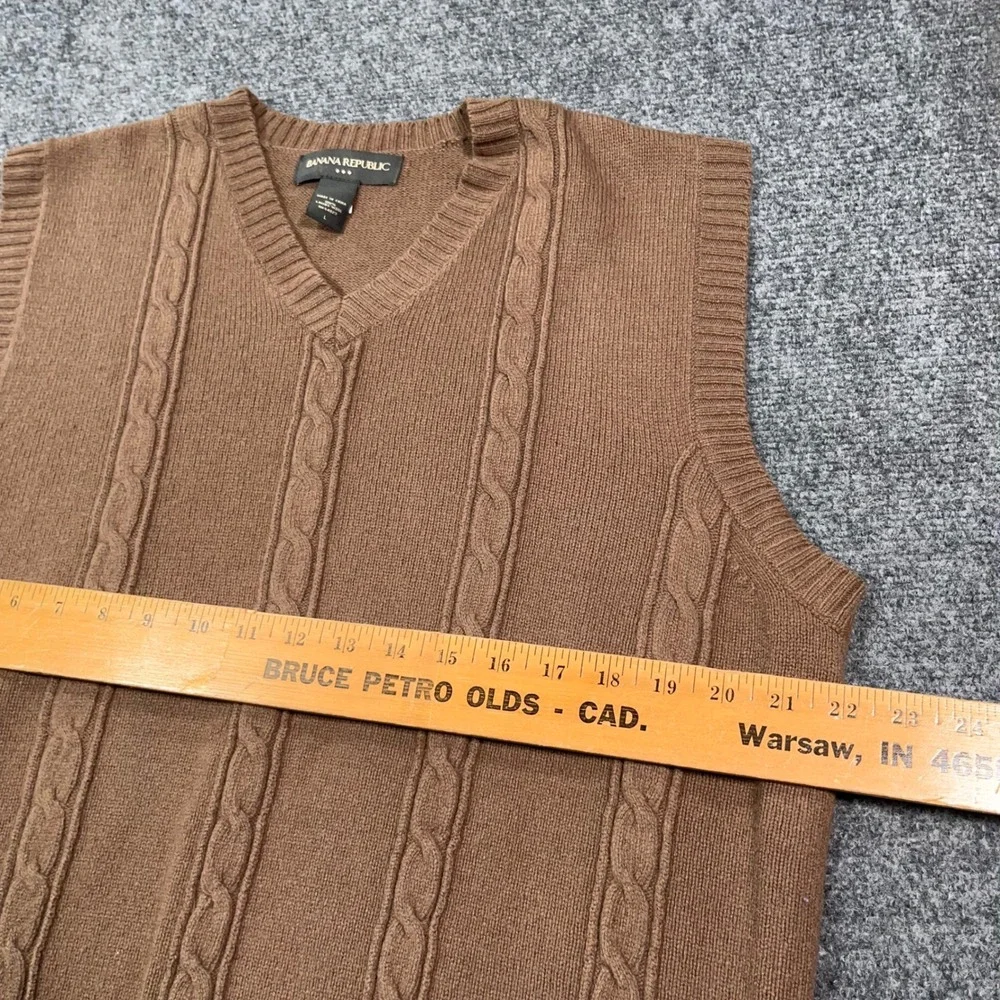 Banana Republic details no